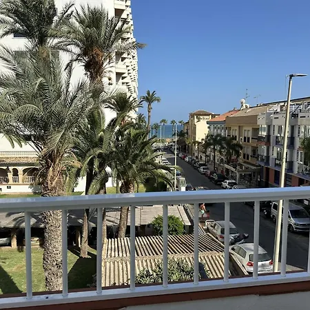 Casa La Raspa 2 Minutos De La Playa Bajondillo Holiday home Torremolinos